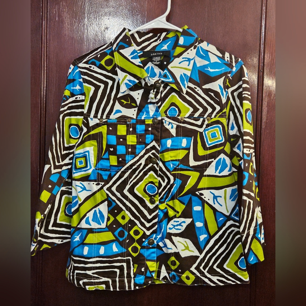 Vintage Kaktus button down shirt/ light jacket or over shirt. Like new Size Lg